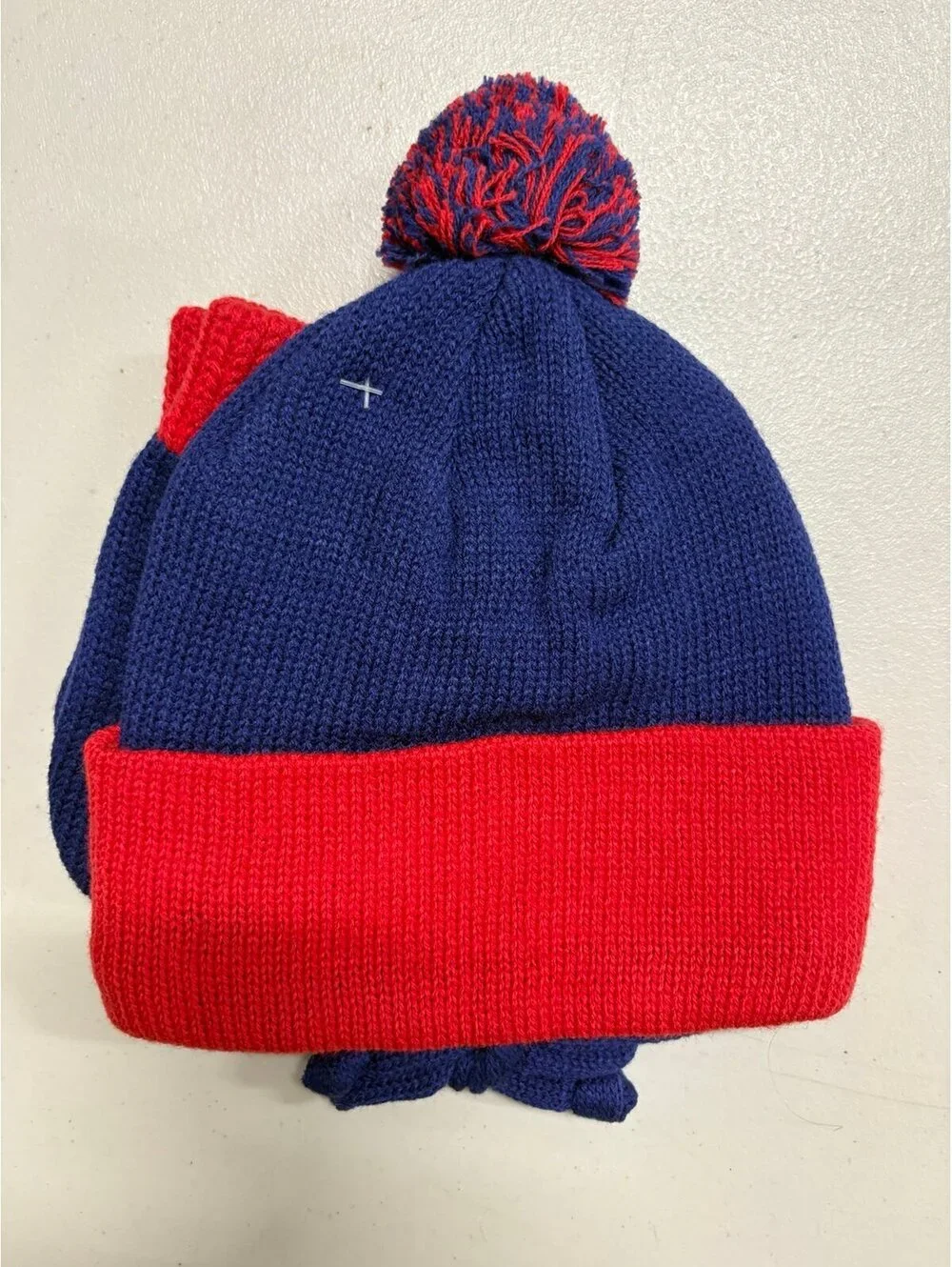 NWT Y2K Winnie the Pooh Toddler winter hat cap & Mittens